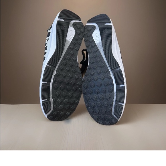 Athletic Works Snow Leopard Shoes Women Size 8.5 - Picture 9 of 11